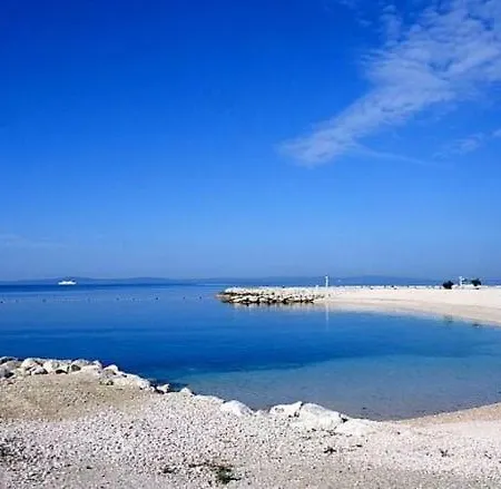 Beachfront Apartament *